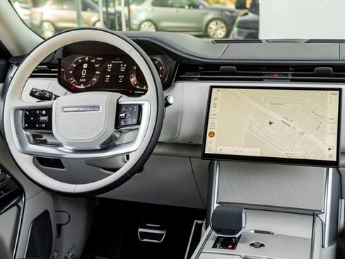 Certified 2024 Land Rover Range Rover Autobiography AWD/4WD image 19