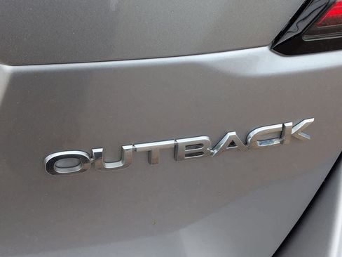 Used 2023 Subaru Outback Limited image 12
