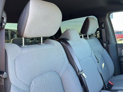 Used 2023 RAM 1500 Lone Star image 24