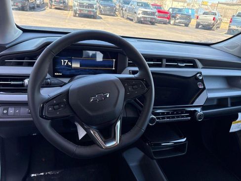 New 2027 Chevrolet Bolt LT w/ Comfort Package FWD image 24