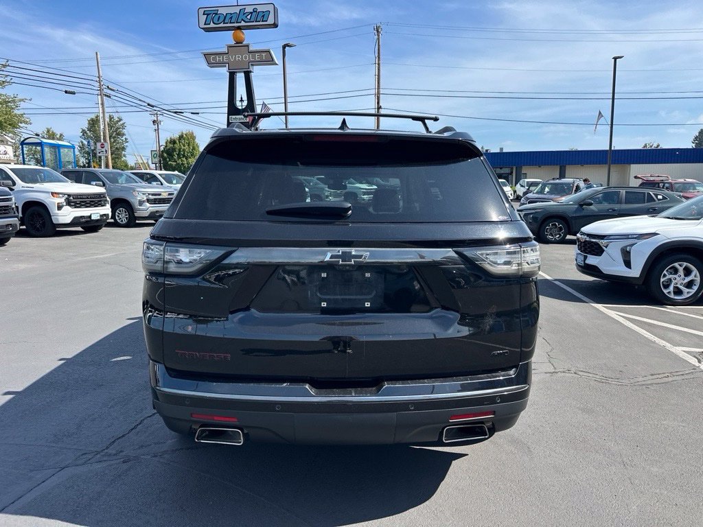 Used 2019 Chevrolet Traverse Premier w/ Redline Edition AWD/4WD image 4