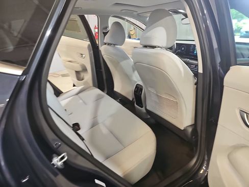 Certified 2024 Hyundai Kona Limited AWD/4WD image 11