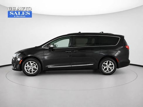 Used 2020 Chrysler Pacifica Limited FWD image 4