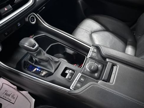 Certified 2024 Toyota Grand Highlander AWD image 19