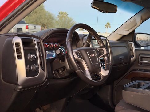 Used 2018 GMC Sierra 1500 SLE image 19