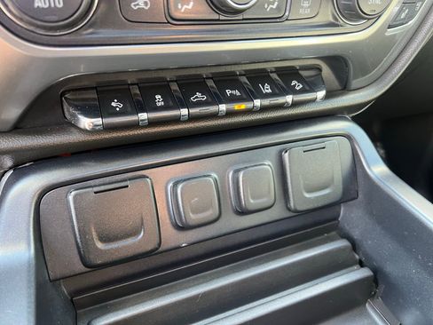 Used 2015 Chevrolet Silverado 1500 LTZ image 30