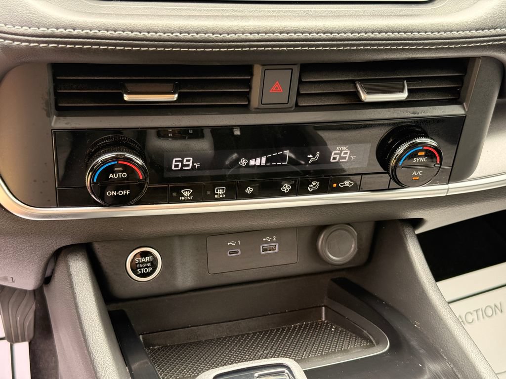 Used 2023 Nissan Rogue SV FWD image 20