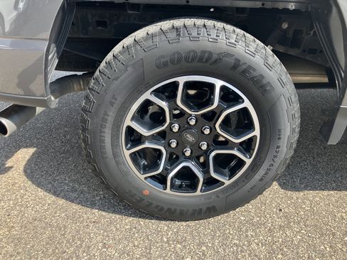 Used 2022 Ford F150 XLT w/ Equipment Group 302A High image 17