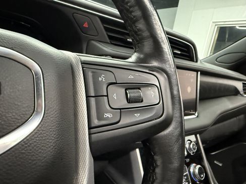 Used 2023 GMC Yukon Denali image 18