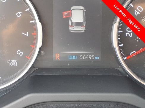 Used 2020 Toyota RAV4 LE FWD image 25