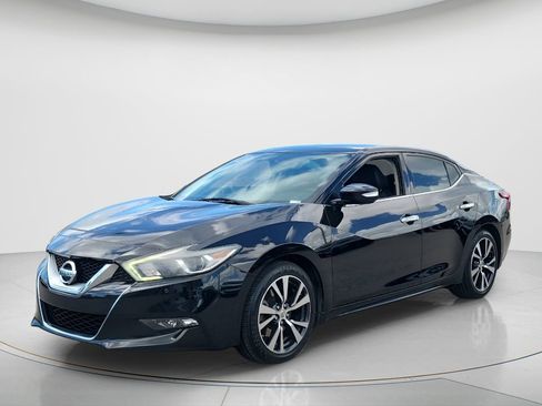 Used 2017 Nissan Maxima 3.5 SV image 2