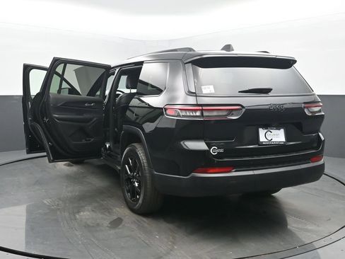 Used 2024 Jeep Grand Cherokee L Laredo AWD/4WD image 58