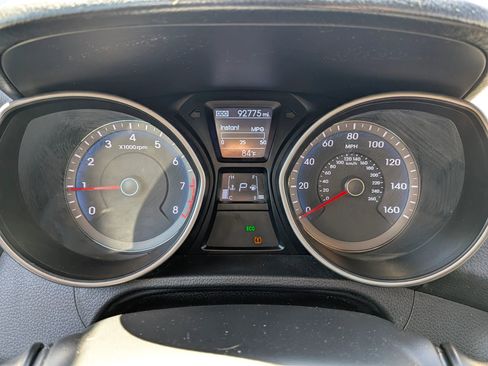 Used 2014 Hyundai Elantra GT w/ Option Group 03 image 16