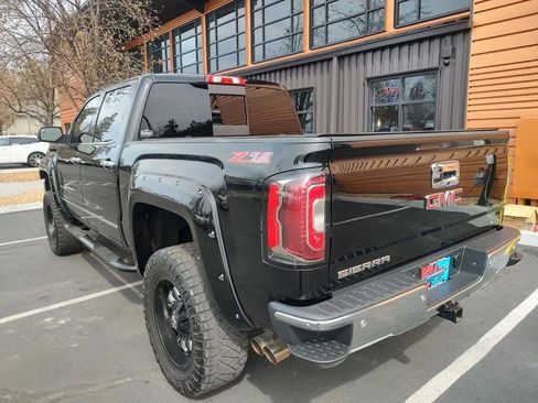 Used 2017 GMC Sierra 1500 SLT w/ SLT Preferred Package AWD/4WD image 3