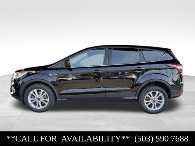 Used 2017 Ford Escape SE AWD/4WD image 2