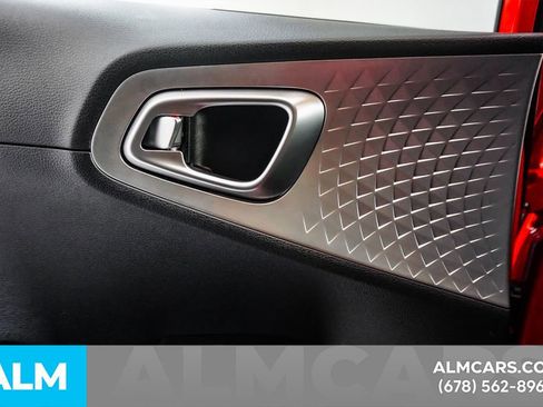 Used 2025 Kia Soul LX w/ LX Technology Package image 48