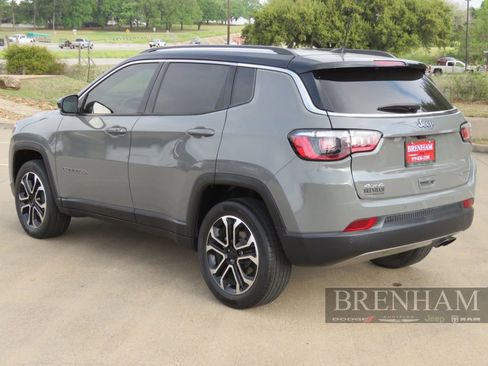 Used 2022 Jeep Compass Limited AWD/4WD image 3