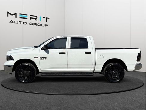 Used 2020 RAM 1500 Tradesman w/ Chrome Appearance Group image 5