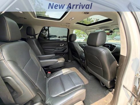 Used 2019 Chevrolet Traverse Premier w/ Redline Edition FWD image 7