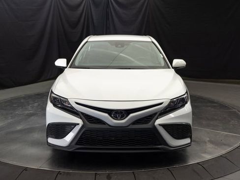Used 2024 Toyota Camry SE w/ Cold Weather Package AWD/4WD image 4