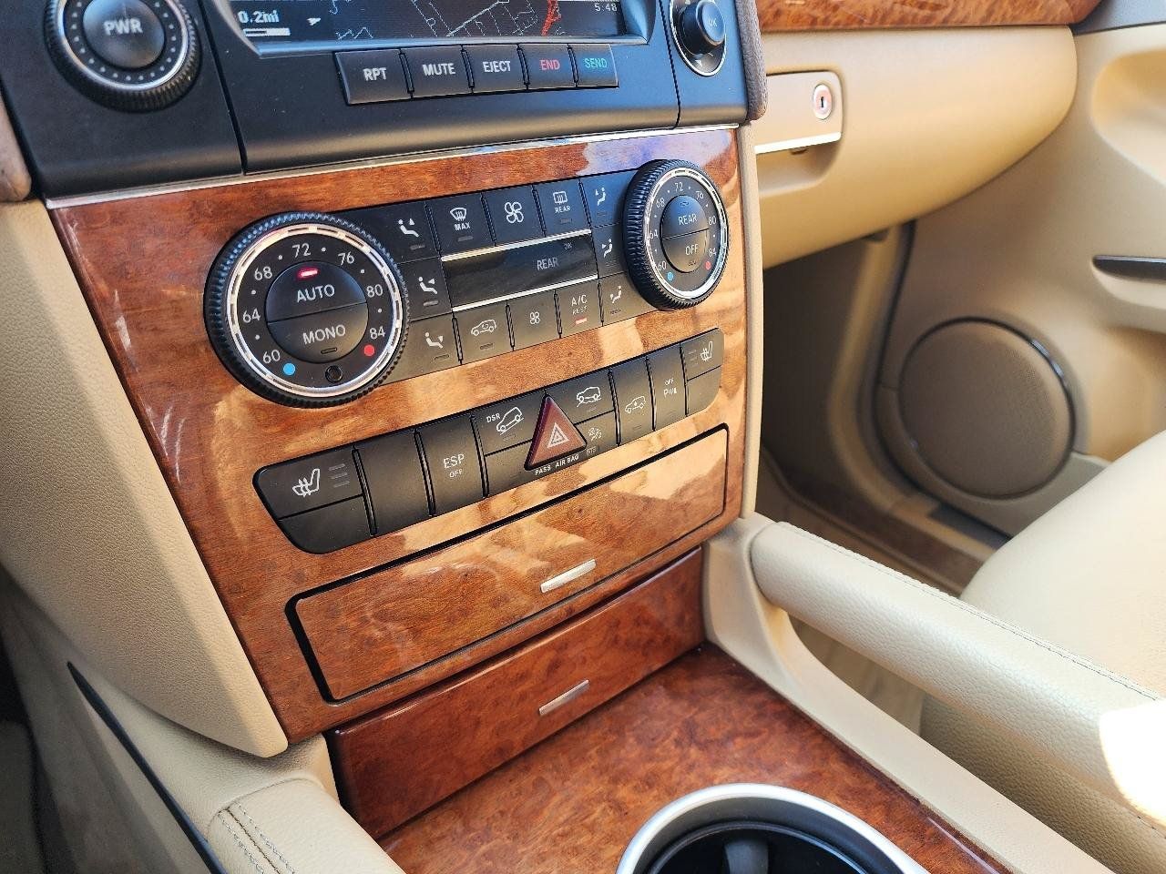 Used 2008 Mercedes-Benz GL 320 CDI 4MATIC image 21