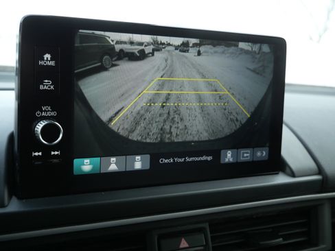 Used 2025 Honda Pilot EX-L image 17