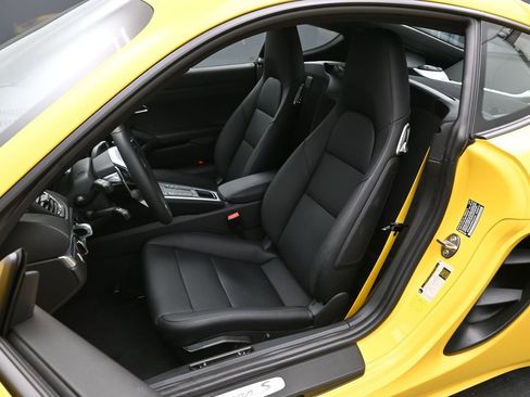 Certified 2024 Porsche 718 Cayman S w/ Premium Package image 5