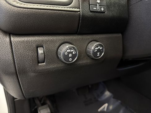 Used 2019 GMC Canyon Denali image 15