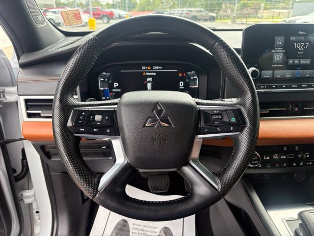 Used 2024 Mitsubishi Outlander SEL AWD/4WD image 15