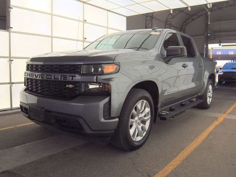 Used 2022 Chevrolet Silverado 1500 Custom AWD/4WD image 1