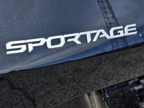 New 2026 Kia Sportage SX image 6