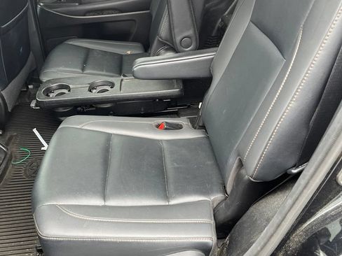 Used 2019 Toyota Highlander XLE FWD image 25