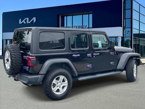 Used 2022 Jeep Wrangler Unlimited Sport AWD/4WD image 6