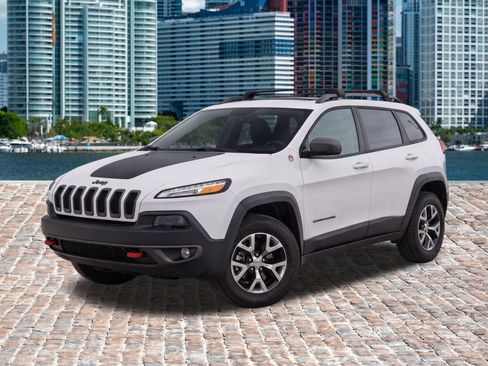 Used 2015 Jeep Cherokee Trailhawk w/ Comfort/Convenience Group AWD/4WD image 1