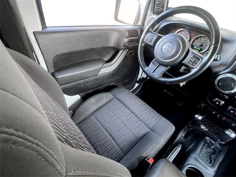 Used 2011 Jeep Wrangler Sahara w/ Trailer Tow Group AWD/4WD image 8