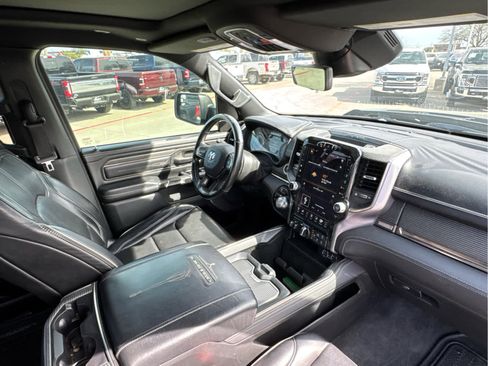Used 2021 RAM 1500 Limited w/ Night Edition image 9