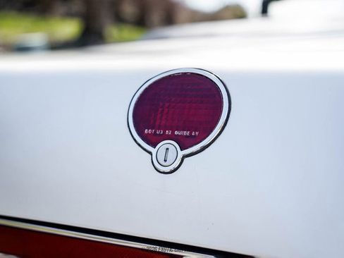 Used 1993 Cadillac Allante FWD image 62