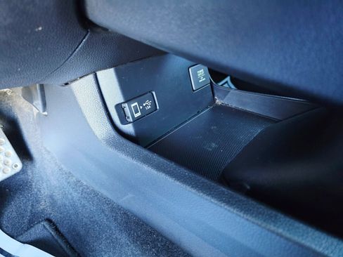 Used 2020 Honda Civic Sport image 25