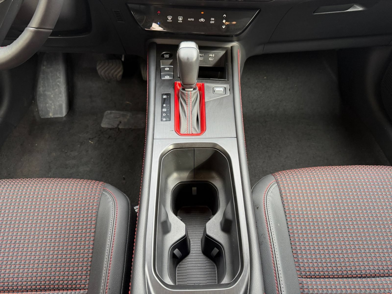 Used 2026 Nissan Kicks SR AWD/4WD image 39