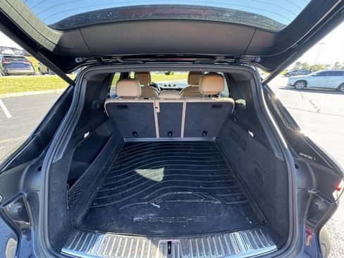 Used 2019 Porsche Cayenne image 10