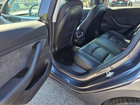 Used 2019 Tesla Model 3 RWD image 15