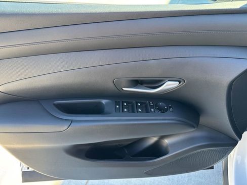 Certified 2025 Hyundai Santa Cruz SE AWD/4WD image 9