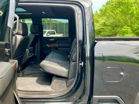 Used 2023 Chevrolet Silverado 2500 High Country w/ Z71 Off-Road Package AWD/4WD image 27
