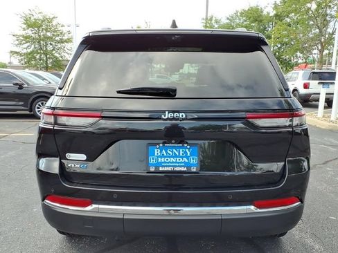 Used 2022 Jeep Grand Cherokee Limited 4xe w/ Luxury Tech Group II AWD/4WD image 9