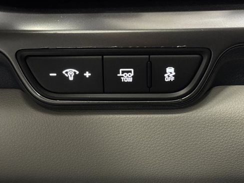 Used 2025 Kia Carnival SX image 27