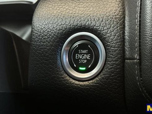 Certified 2022 GMC Yukon Denali image 25