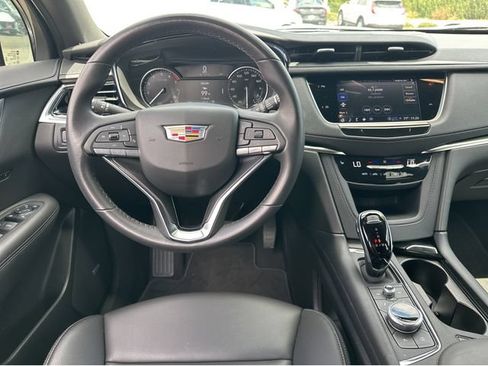 Certified 2024 Cadillac XT6 Luxury AWD/4WD image 23
