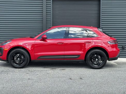 Certified 2023 Porsche Macan w/ Premium Package Plus image 2