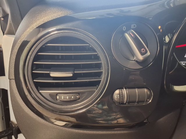 Used 2019 Volkswagen Beetle 2.0T S FWD image 13
