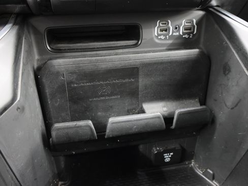 Used 2021 RAM 1500 Laramie AWD/4WD image 47